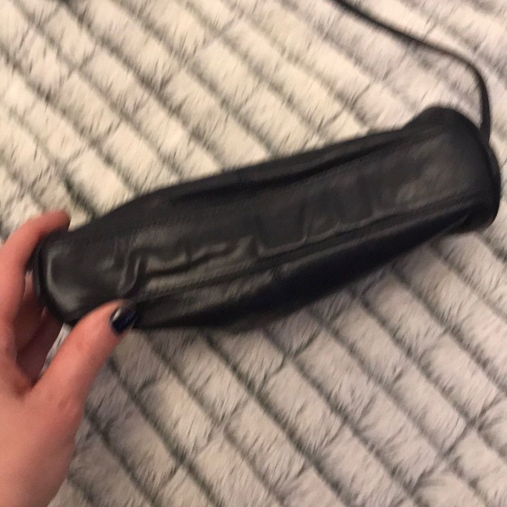 Vintage leather Marshall Fields purse - Picture 4 of 10